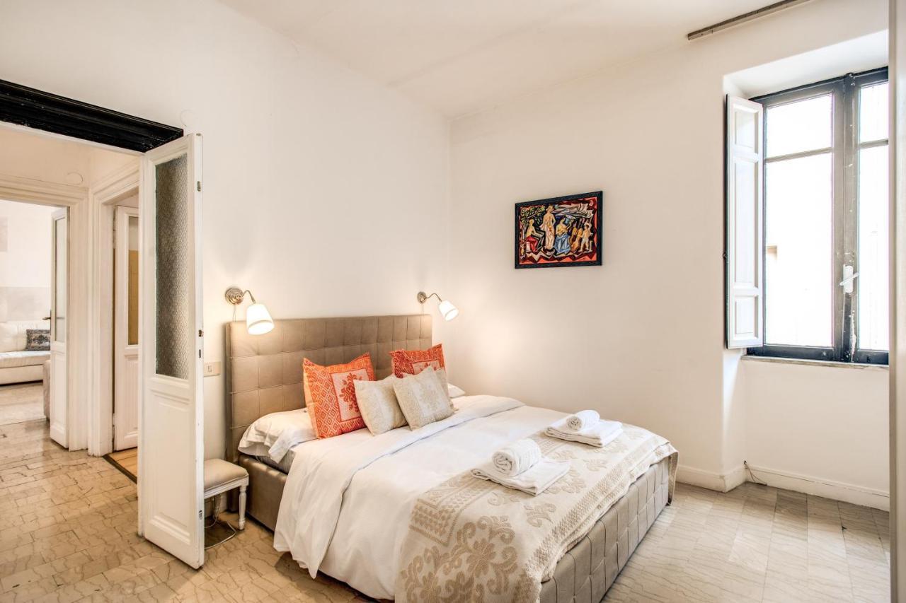Colonna Suite - Rome Via Del Corso Big Apartment Extérieur photo